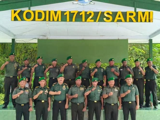 
Kodim 1712/Sarmi Gelar Upacara Korps Raport Kenaikan Pangkat Prajurit Periode 1 April 2025