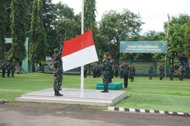 
					Kodim 1419/Enrekang Gelar Upacara Bendera Senin Pagi untuk Menumbuhkan Semangat Kebangsaan