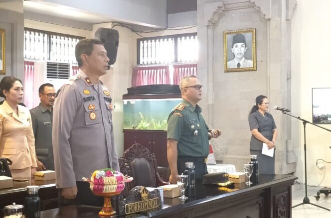 
					Pererat Sinergitas Dengan Forkopimda, Dandim Tabanan Hadiri Rapat Paripurna ke-5 Masa Persidangan I Tahun Sidang 2025