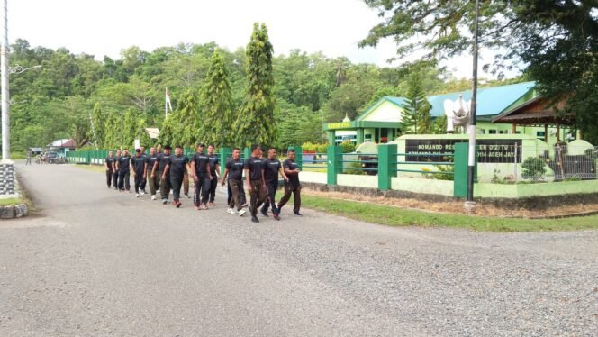 
					Personel Kodim 0114/Aceh Jaya Gelar Olahraga Bersama untuk Jaga Kebugaran Fisik