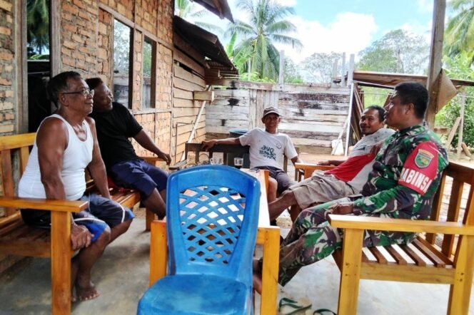 
					PENTINGNYA MENJAGA KESEHATAN, BABINSA BERIKAN TIPS KEPADA WARGA