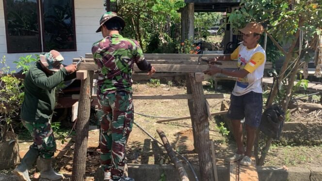 
					Satgas TMMD Kodim 1012/Buntok Bangun Sarana Penampungan Air Sumur Bor di Desa Talio