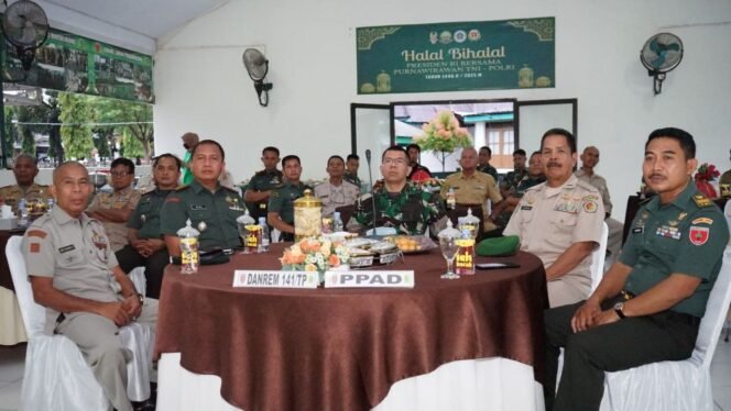 
Vicon Dalam Rangka Halal Bihalal Presiden RI dengan Purnawirawan TNI-AD dan Keluarga Besar TNI-POLRI