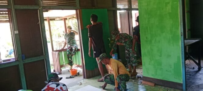 
					Perindah Bangunan, Satgas TMMD ke 124 Kodim 1206/Putussibau, Beri Warna RTLH