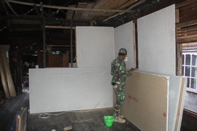 
Pengangkatan Kasibut oleh Satgas TMMD Dorong Pembangunan RTLH di Desa Talio