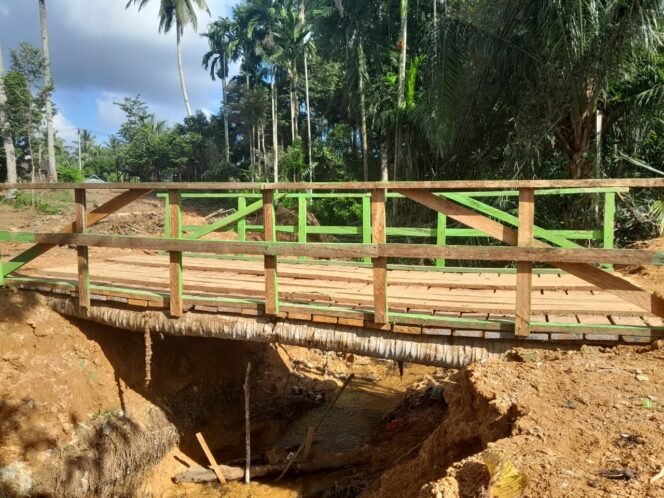 
					Satgas TMMD Ke-124 Kodim 0408/BS Sudah Maksimal Dalam Pembangunan Jembatan