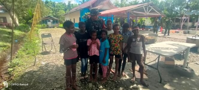 
					Dandim 1710/Mimika Berbagi Kebahagiaan Bersama Anak-anak Kampung Pigapu dalam Santap Sehat Bersama Masyarakat