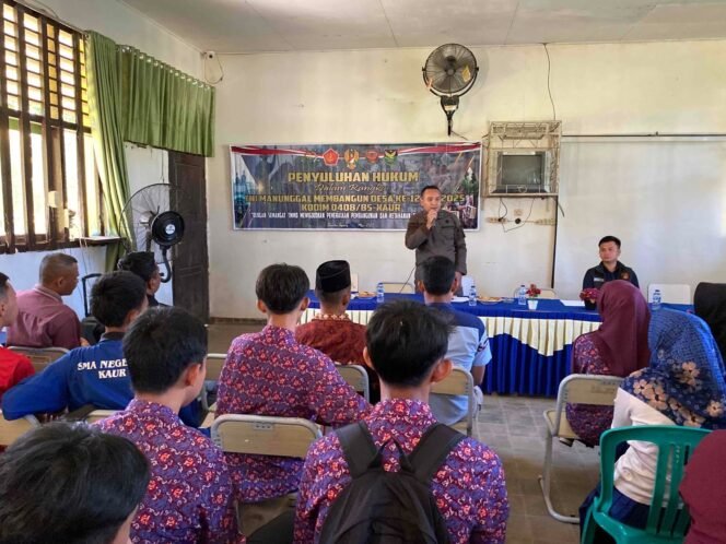 
Satgas TMMD Ke-124 Kodim 0408/BS Gelar Penyuluhan Hukum dan Bahaya Narkoba