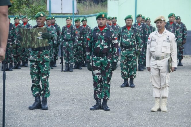 
					Dandim 1621 TTS Letkol Inf Gunawan Budhi Prasetyo S. Sos, Bacakan Amanat KASAD Pada Upacara 17-an Bulan Mei 2025