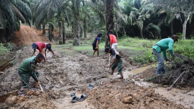 
					Spirit Gotong Royong Membangun Nunukan: Kisah Sukses TMMD Ke-124