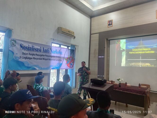 
					Babinsa Berikan Penyuluhan Bahaya Narkoba kepada Masyarakat Lampihong
