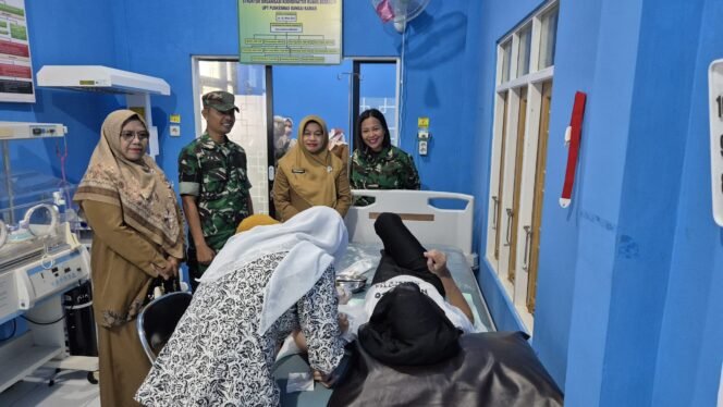 
					Pelayanan KB Implant dan IUD: Kodim 1001/HSU dan Dinas Kesehatan Bekerjasama