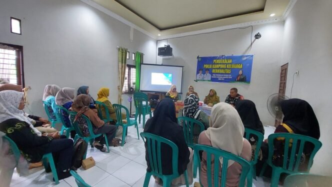 
					TNI AD Hadir di Desa: Babinsa Koramil Piani Aktif dalam Pembekalan Pokja Kampung Berkualitas