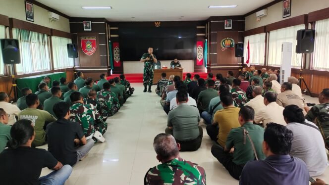 
					Prajurit Kodim 1010/Tapin Diharuskan Siap Fisik dan Mental: Dandim Berikan Motivasi