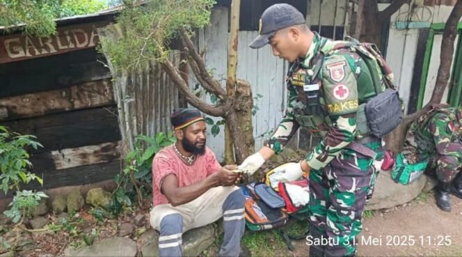 
					Warga Desa Aulani Merasa Terbantu dengan Pelayanan Kesehatan Gratis dari Satgas Yonif 614/RJP