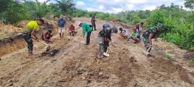 
					Terik Pun Tak Goyah: Epik Gotong Royong di TMMD Nunukan