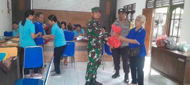 
					Peduli Kesehatan Lansia, Babinsa Selisihan Dampingi Posyandu