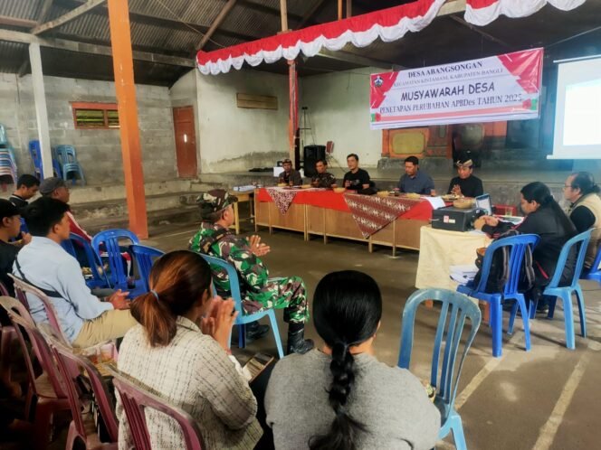 
					Babinsa Abang Songan Hadiri Musdes Penetapan Perubahan APBDes Tahun 2025