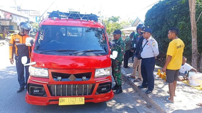 
					Kodim 1621 TTS Ikut Berpartisipasi Dalam Operasi Kendaraan Gabungan Bersama Satlantas Polres TTS Dan Dishub Kab. TTS