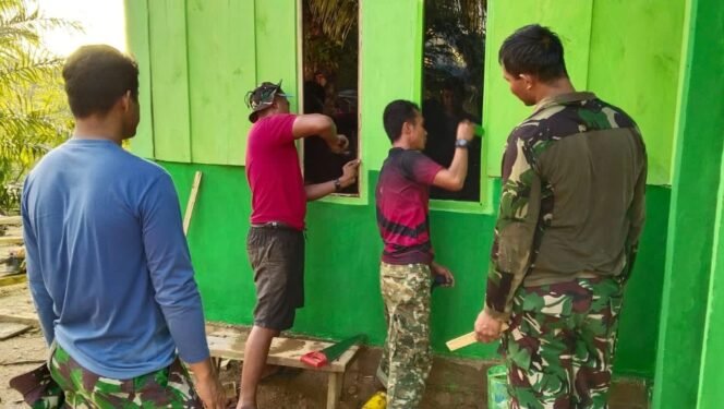 
					Rehab RTLH Menjelang Akhir, Satgas TMMD ke-124 Pasang Jendela Rumah Ibu Hasneni