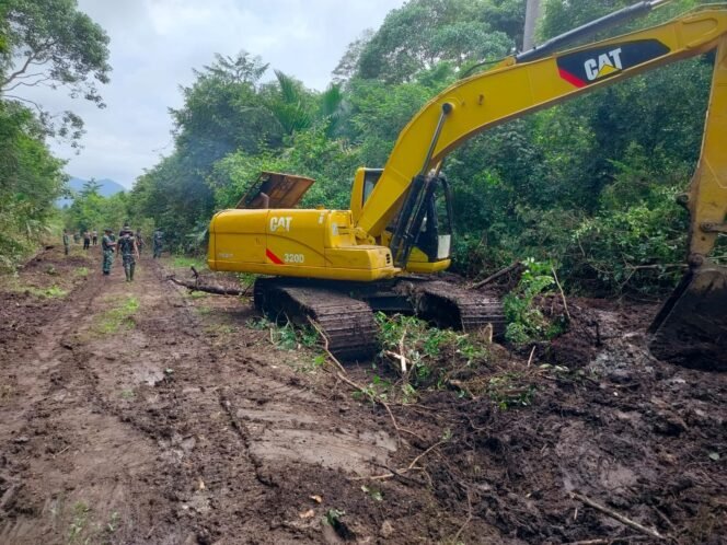 
					Deru Excavator Masih Menggaung, Satgas TMMD Kodim 0315/Tanjungpinang Terus Kebut Penimbunan Jalan