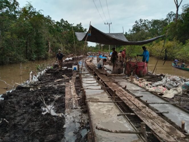 
					Sentuhan Terakhir Pengerjaan Jalan, TMMD Desa Talio Siap Ditutup