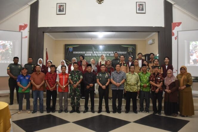 
					Kodim Sintang Gelar Kegiatan Komunikasi Sosial, Jalin Silaturahmi dengan Komponen Masyarakat