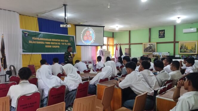 
					Sasaran Non Fisik”, Satgas TMMD Regtas Ke-124 Tahun 2025 Kodim 1206/Putussibau Beri Sosialisasi Kepada Siswa SMAN 1 Kalis