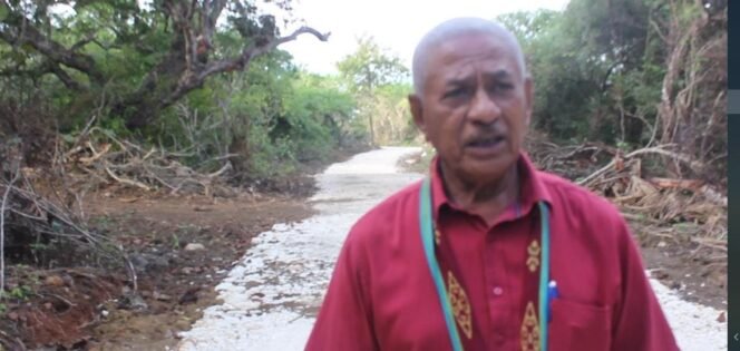 
					Jalan Baru Buka Akses Antar Dusun, Warga Huilelot Gembira