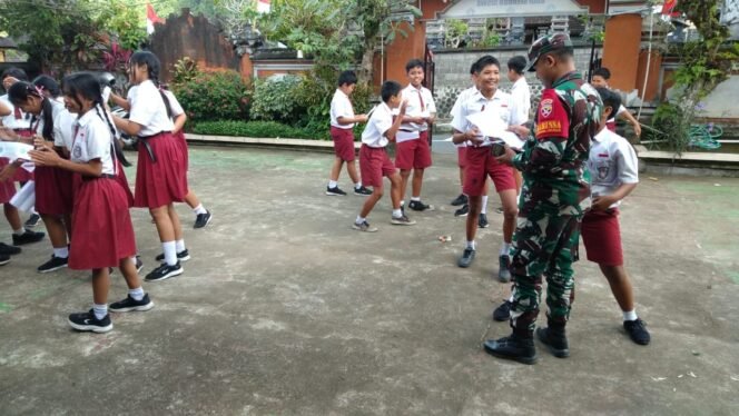 
					Suka Cita, Babinsa Selisihan Sebut Kelas 6 SD Selisihan Lulus 100 Persen