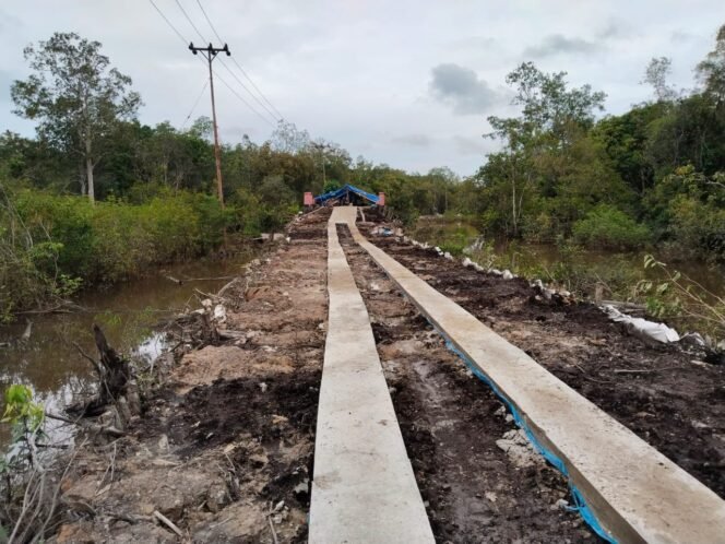 
					Pengerjaan Jalan TMMD di Desa Talio Capai 100%, Penutupan Tinggal Selangkah Lagi