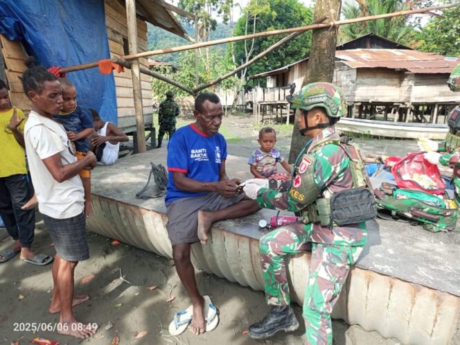 
					Pelayanan Kesehatan dari Satgas Pamtas Yonif 614/RJP untuk Masyarakat Dabra