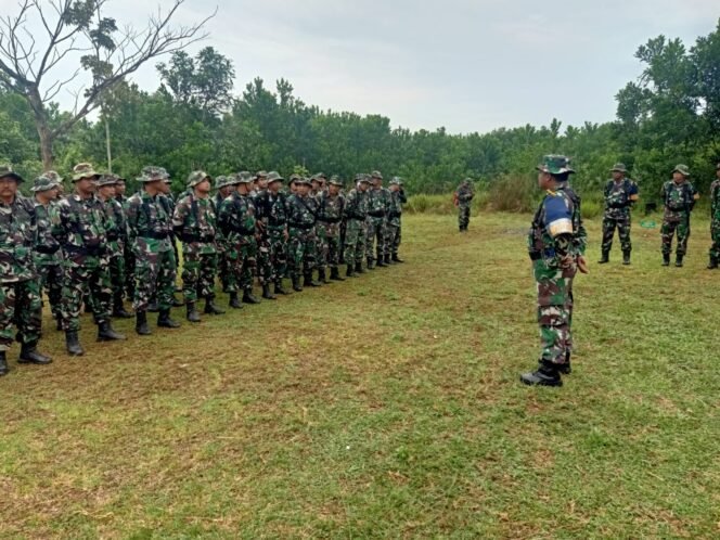 
					Latihan Menembak Senjata Ringan: Wujud Komitmen Kodim 1005/Barito Kuala pada Profesionalisme