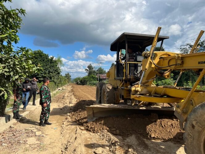 
					Rehabilitasi Jalan TMMD 125 Dipantau Ketat, Dansatgas Pastikan Pekerjaan Efisien dan Tepat Sasaran