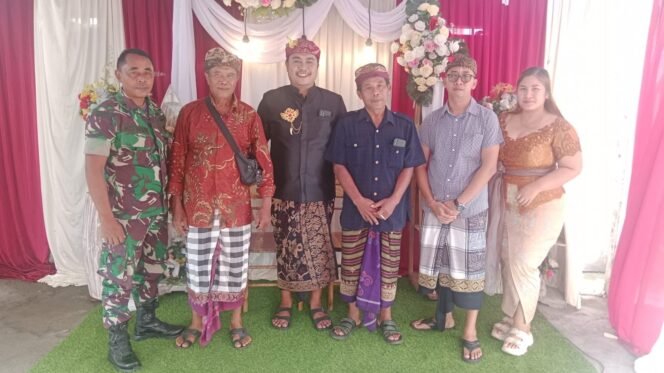 
					Pererat Keakraban Babinsa Bangbang Hadiri Resepsi Pernikahan Warga di Wilayah Binaan