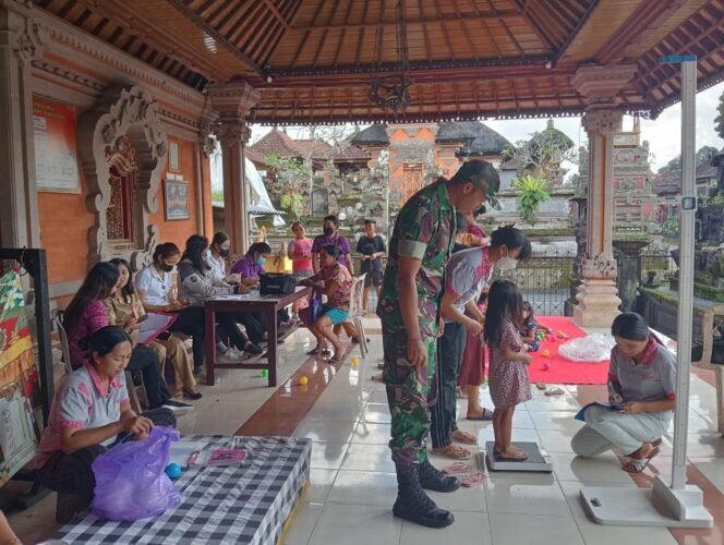 
					Babinsa Desa Pitra Dampingi Kegiatan Posyandu untuk Balita, Remaja, Ibu Hamil dan Lansia