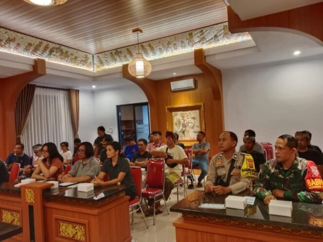 
					Dandim Klungkung Terjunkan Babinsa Atensi Musdes