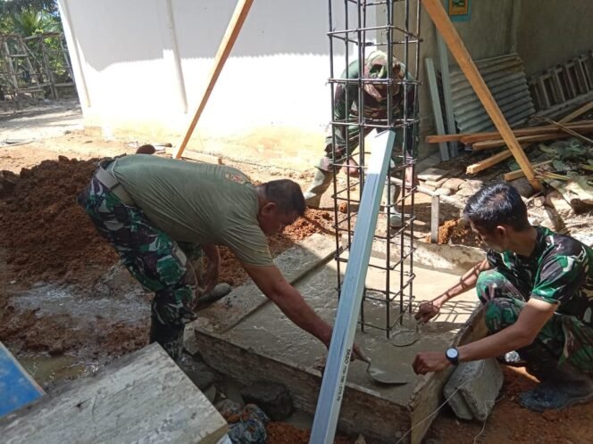
					Hari ke-7 TMMD Ke-125 Kodim 0428/Mukomuko, Proses Pengecoran Tiang Sumur Bor Dimulai di Desa Sumber Makmur