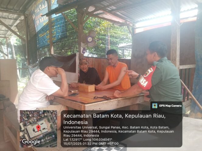 
					InBabinsa Kelurahan Sei Panas Ajak Orang Tua Waspada dan Dampingi Anak di Hari Pertama Sekolahi Pesan Babinsa 10 Kelurahan Sei Panas Koramil 03/Nongsa Saat Melaksanakan Komsos Bersama Warga Binaan