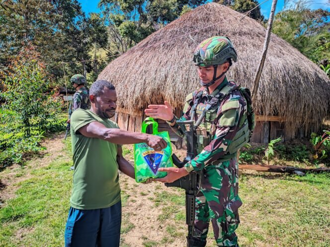 
					Satgas Yonif 614/RJP Jalin Komsos dengan Aparat Distrik di Papua Pegunungan”