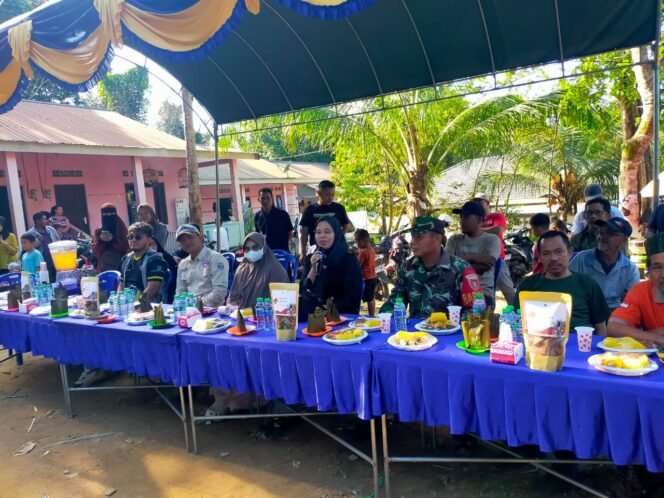 
					Babinsa 1004-08/PLU Hadiri Pembukaan Turnamen Volly Ball Putri dalam Rangka Memeriahkan Hari Jadi Republik Indonesia ke-80