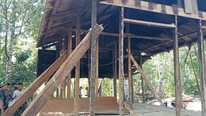 
					Kodim Banjar Bedah Rumah Milik Warga Melalui TMMD