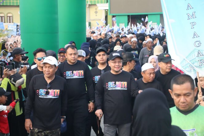 
					Membangun Kesehatan dan Kebugaran Jasmani, Kodim 1003/HSS Ikuti Jalan Santai Bersama Forkopimda dan Ponpes DALPA