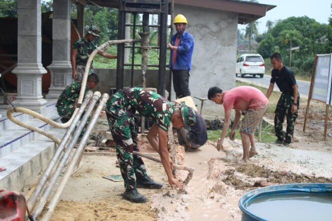 
					Satgas TMMD ke-125 Bangun Titik Air Bersih di Mushola Al Hidayah Kampung Moris Jaya