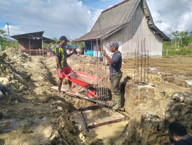 
					Pembangunan Gereja Talitakum Dimulai, TNI Wujudkan Harapan Rohani Warga Kampung Manunggal Jaya