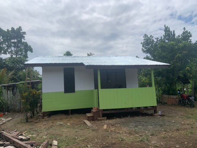 
					Rehab RTLH TMMD ke-125 Kodim 1705/Nabire Hampir Rampung di Perumahan 100