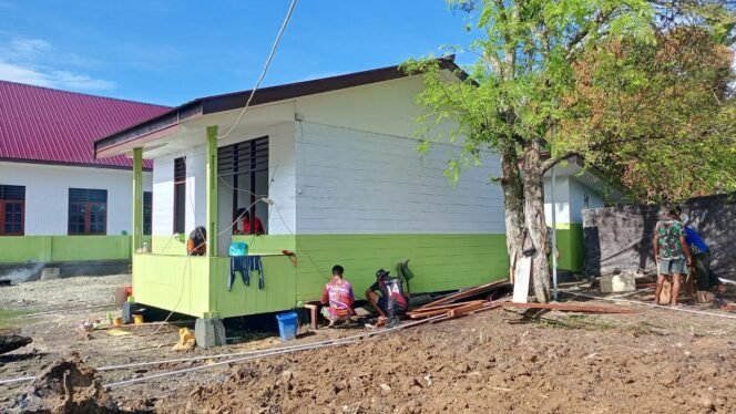 
					Pekerjaan Rumah Pastori TMMD 125 Nabire Masuki Tahap Akhir