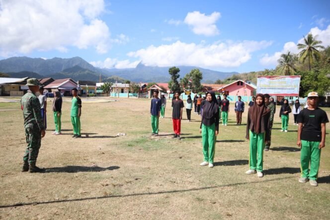 
					TMMD Ikut Beri Warna Peringatan HUT RI di Desa Kalabeso Lewat Latihan Paskibra