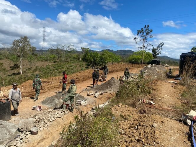 
					Tembok Penahan Jalan Jadi Fokus, Air Jadi Kebutuhan Vital di TMMD 125 Kodim Belu