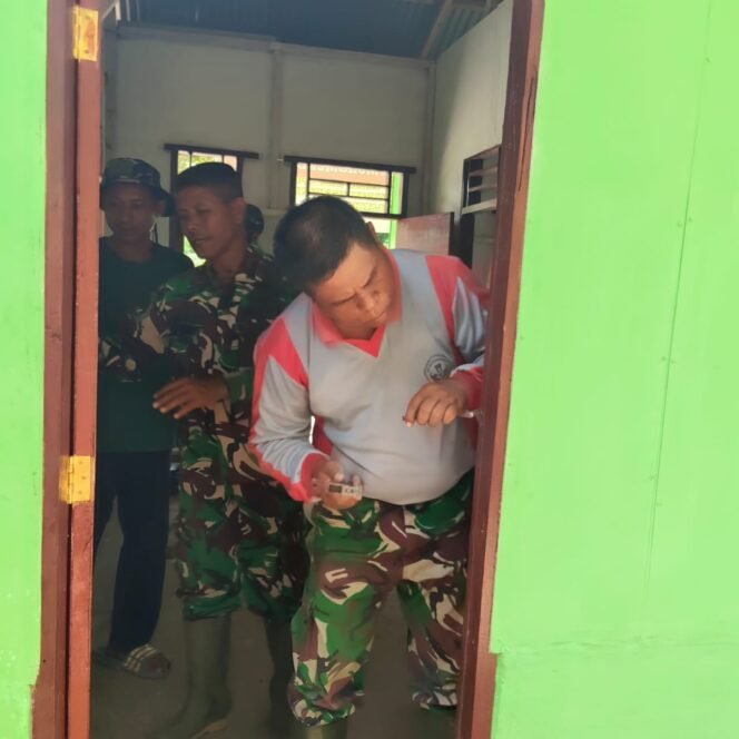 
					Finishing RTLH TMMD Mukomuko, Satgas Lakukan Pengecatan dan Pemasangan Pintu Rumah Warga